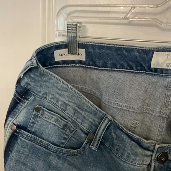NWT Torrid Ankle Skinny Jeans - Picture 3 of 6